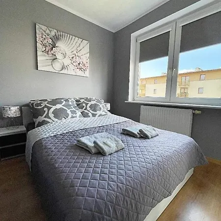 M&s アパート シフィノウイシチェ